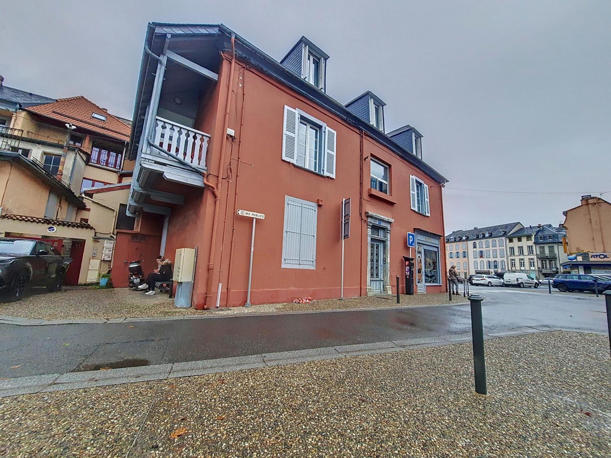 Le Pic*Wifi*Netflix*Menage Inclus Apartment Bagneres-de-Bigorre Exterior photo